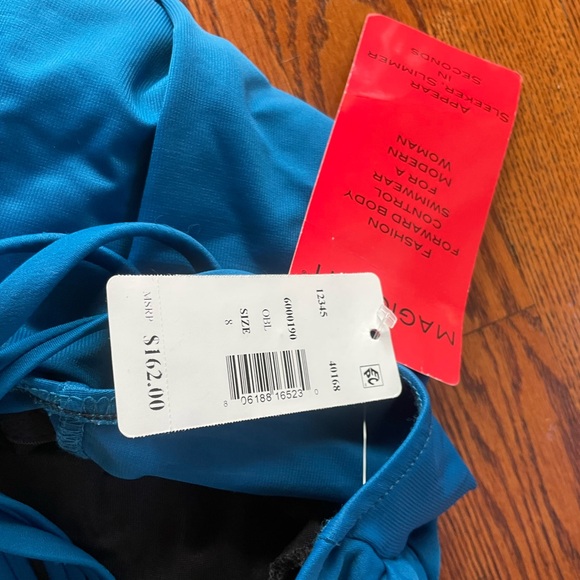 ⚡️NWT⚡️Magicsuit Danika Halter Swimsuit - Picture 13 of 16